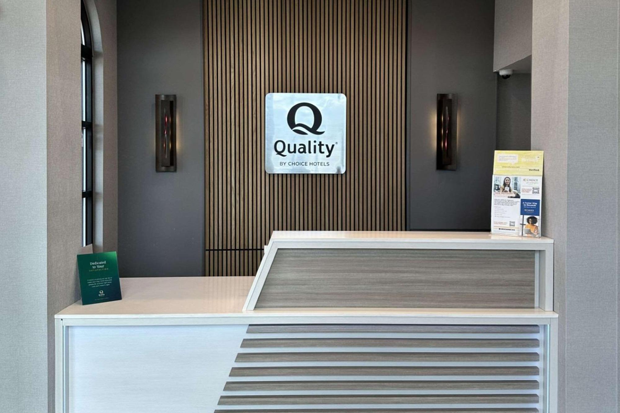 Quality Near State Inn 2*